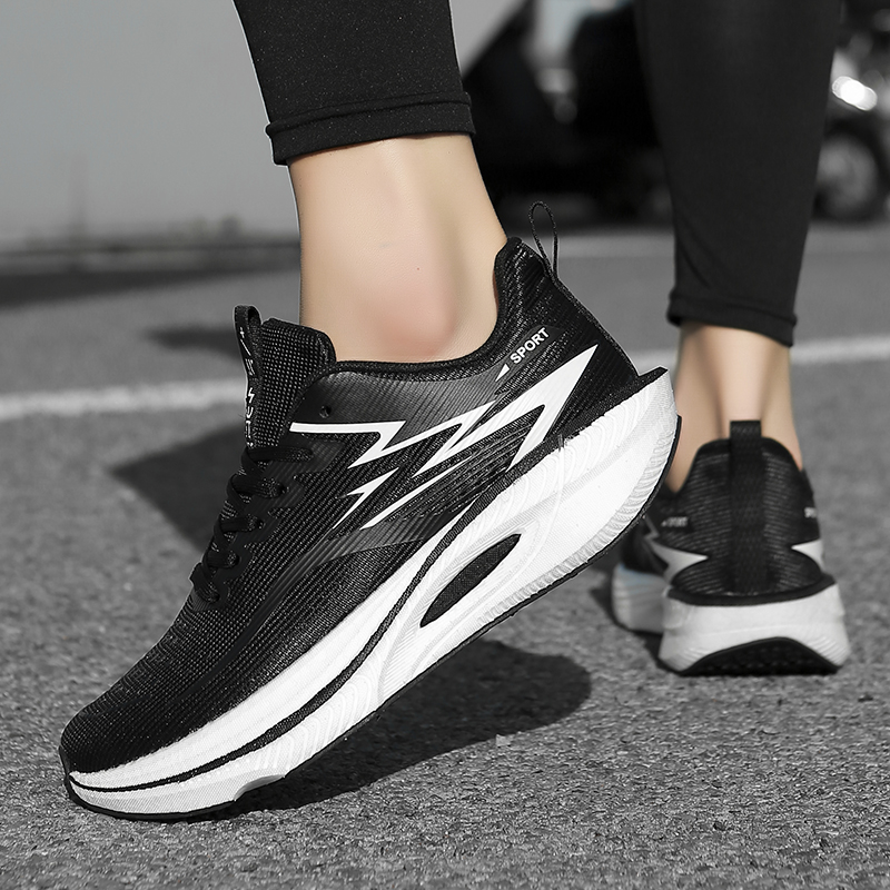 أحذية نسائية، أحذية رياضية كاج - مراجعة Running Gear Ladies وسعره