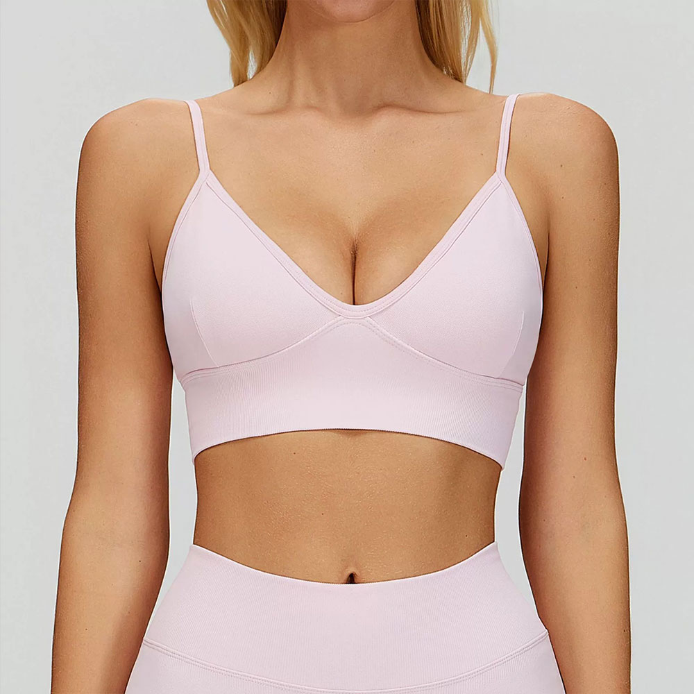 حمالة صدر رياضية للنساء قابلة  - مراجعة Running Gear Woman وسعره
