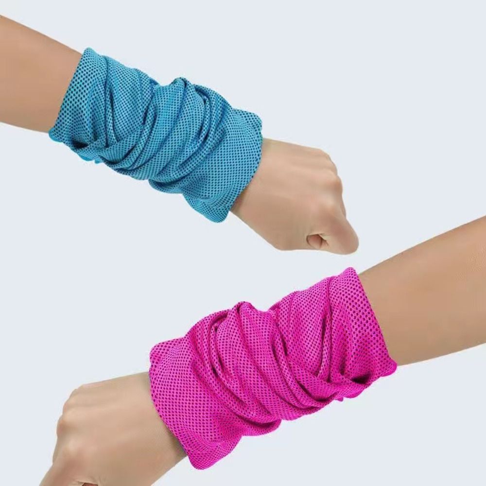 منشفة رياضية لامتصاص العرق من  - مراجعة Sweat Band Wrist وسعره